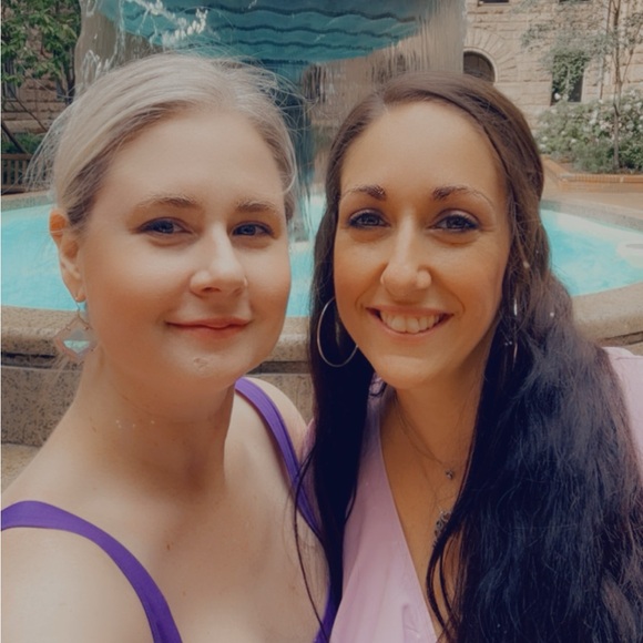 Meet your Posher, Jessica - Picture 4 of 13